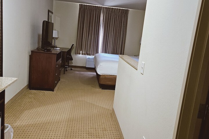 Room 24 of 41