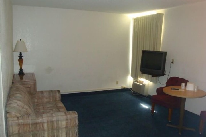 Room 22 of 41