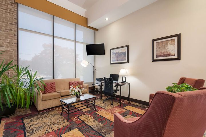 Hotel Interior 7 of 27