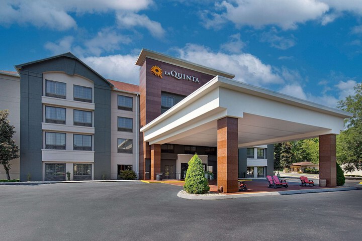 Hotel 2 of 38