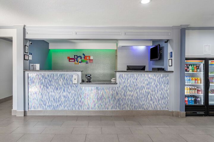 Hotel Interior 6 of 25