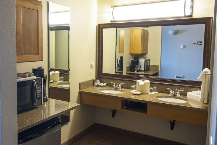 Overleaf Lodge