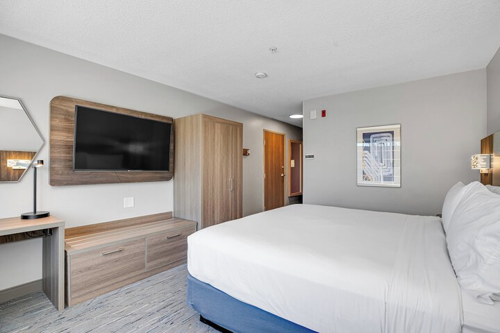 Room 74 of 120
