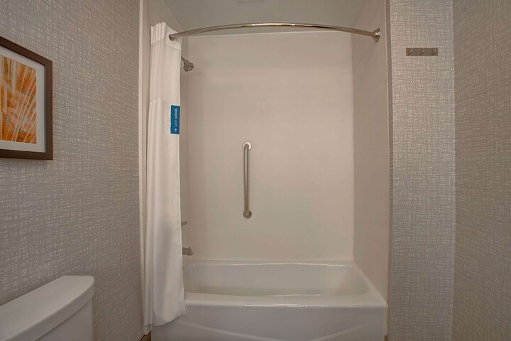Room 14 of 40