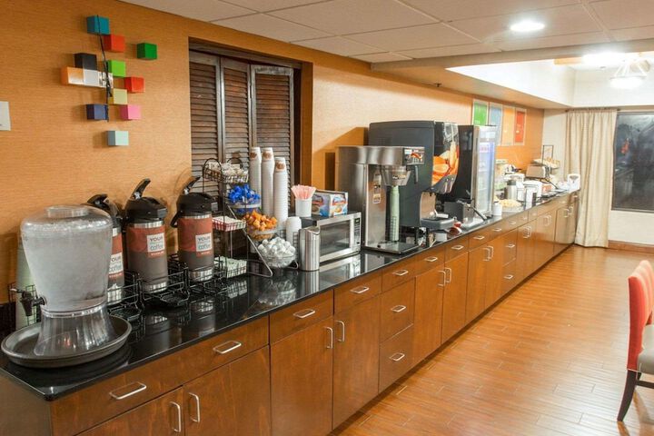 Breakfast/Coffee Service 48 of 56