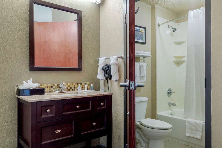 Room 18 of 51