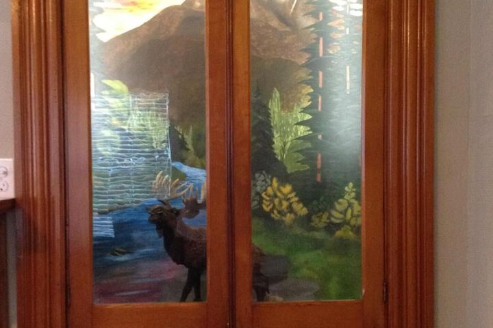 Strictly Moose Luxury Vacation Suites
