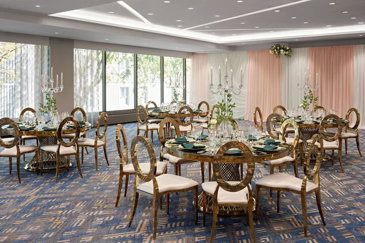 Ballroom/Hall 62 of 69