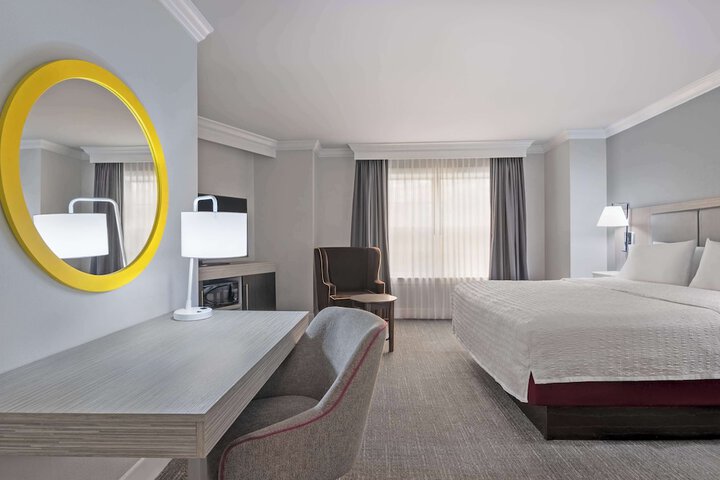 Hampton Inn & Suites Stamford