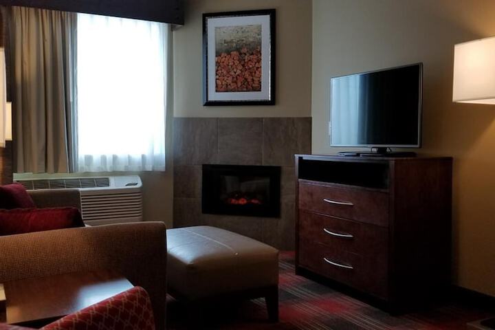 Room 8 of 18