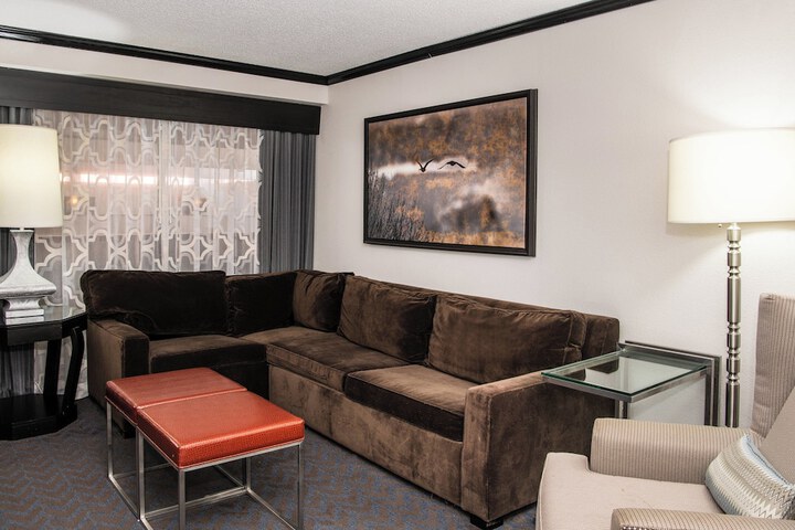Room 41 of 90