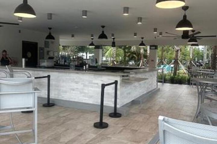 Brand New Super Cool Fountain View Condo by Main Pool Near Parks & OCCCC
