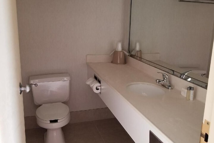 Room 19 of 41