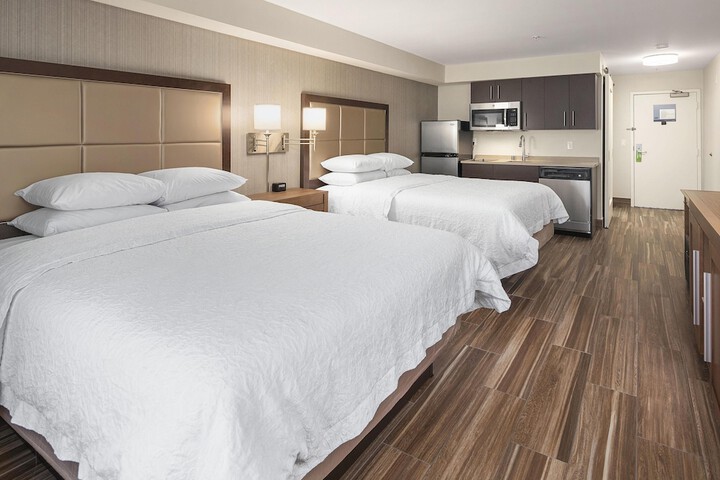 Hampton Inn & Suites Seattle-North / Lynnwood