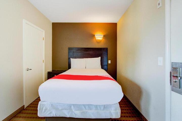 Hotel O Dilley Main St. TX