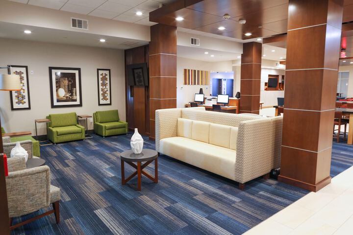Hotel 3 of 72