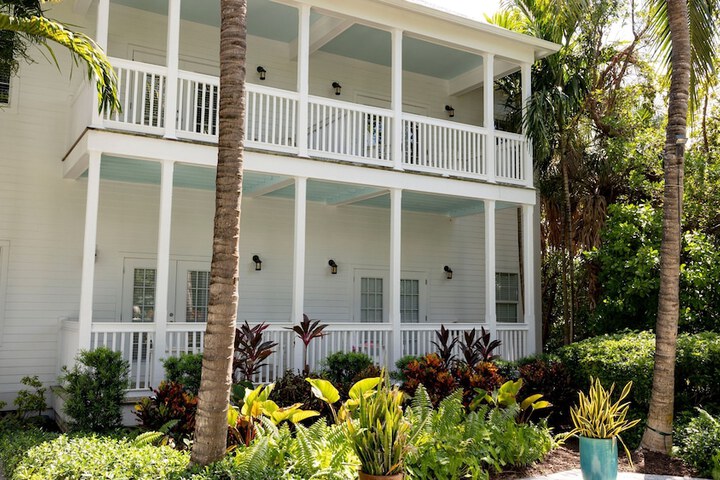 Tranquility Bay Beachfront Hotel and Resort