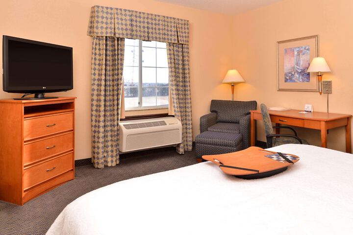 Room 19 of 37