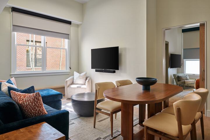 Room 45 of 60
