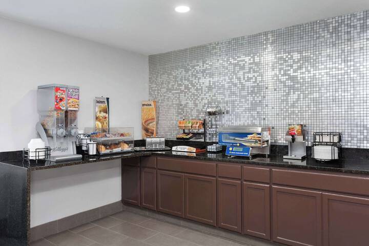 Microtel Inn by Wyndham Janesville