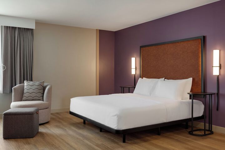 LivSmart Studios by Hilton Kokomo