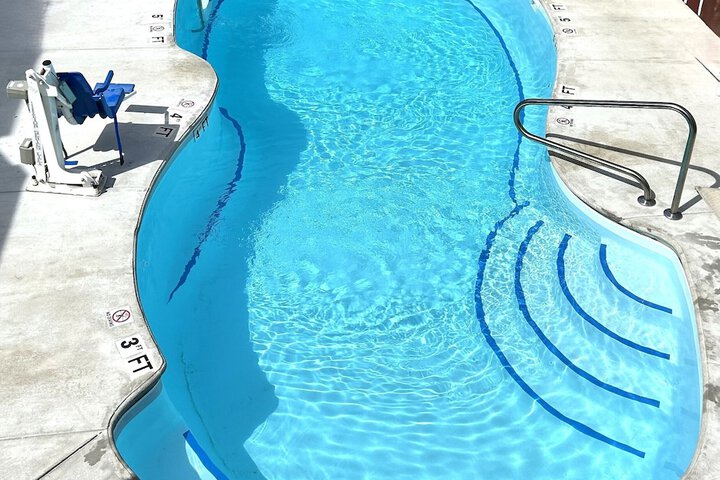 Pool 6 of 83