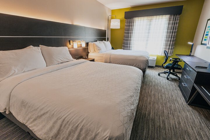 Room 17 of 27
