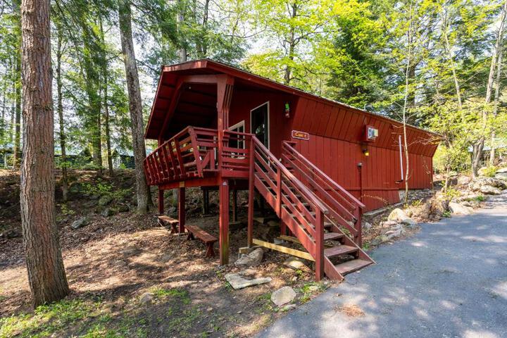 Hide-A-Way Waterfront Cottages