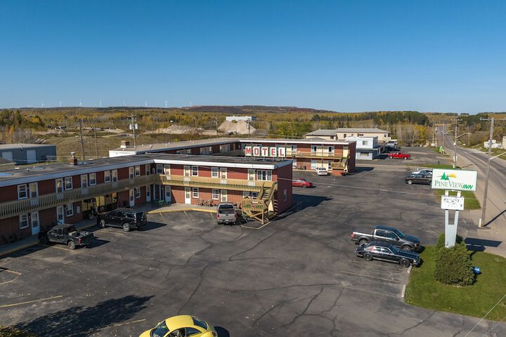 Pine View Inn