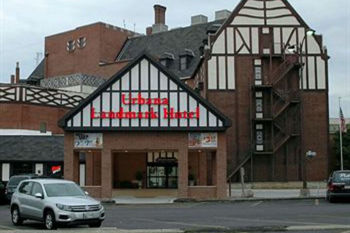 Urbana Landmark Hotel