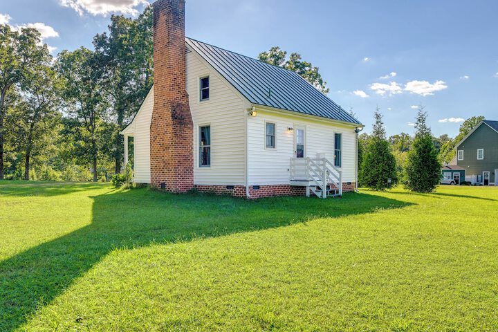 Tranquil Cottage in Virginia Countryside w / Pond!