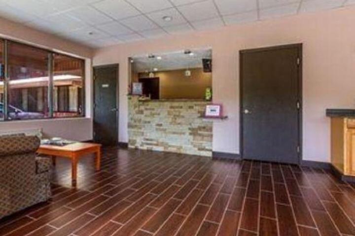 Rodeway Inn