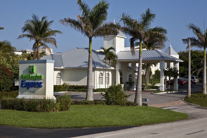 Holiday Inn Express North Palm Beach-Oceanview by IHG