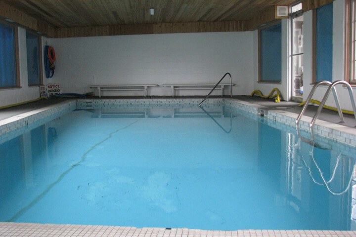 Pool 5 of 27
