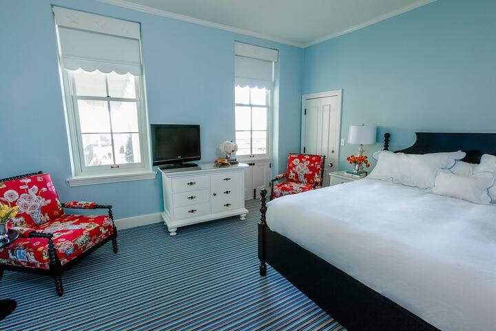 Room 26 of 55