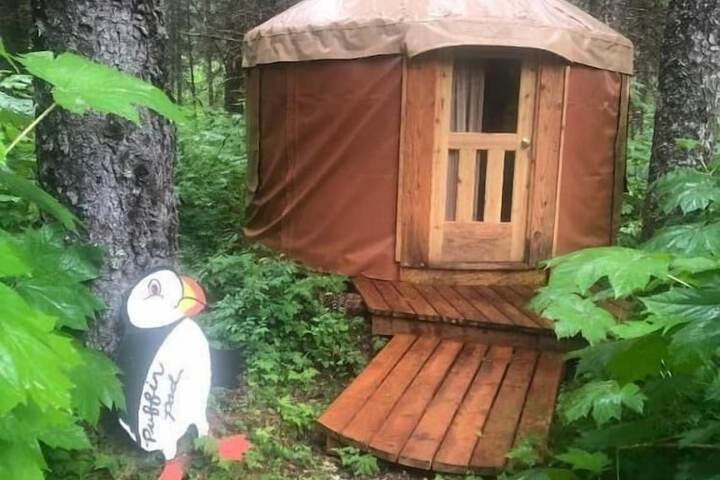 Nauti Otter Inn and Yurt Village