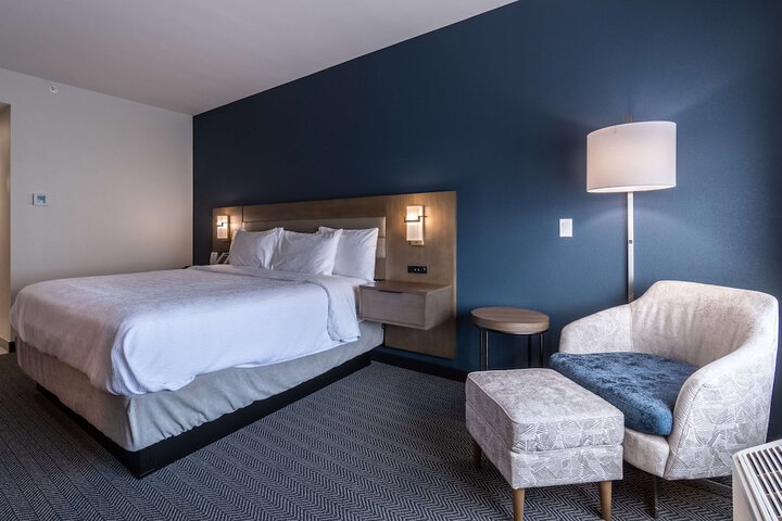 Room 19 of 33