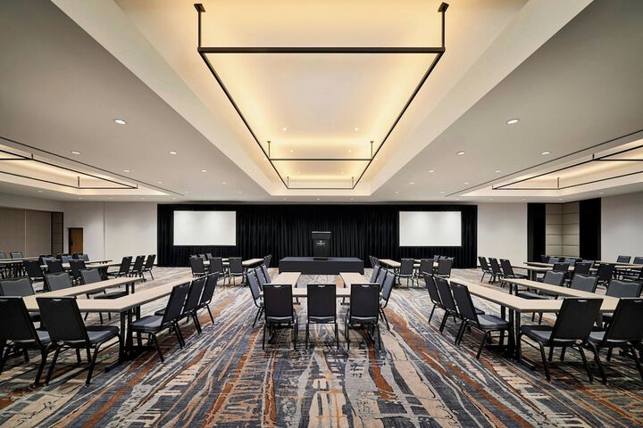 Sheraton Laval Hotel