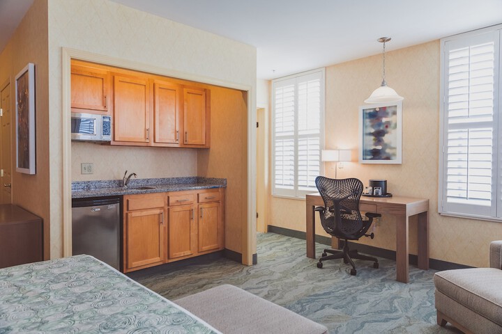 Room 18 of 34