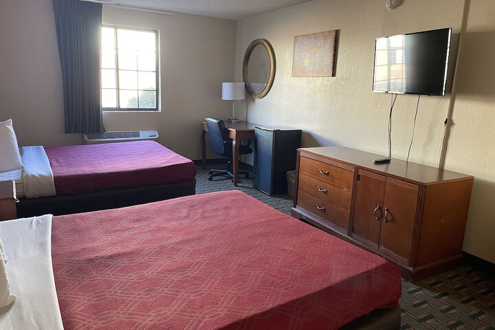 Room 29 of 35