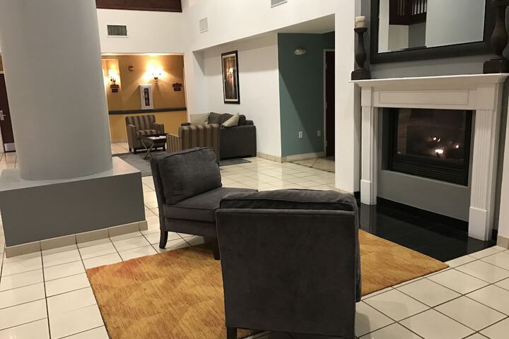 Super 8 by Wyndham Lubbock West