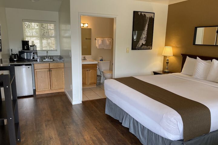 Room 12 of 71