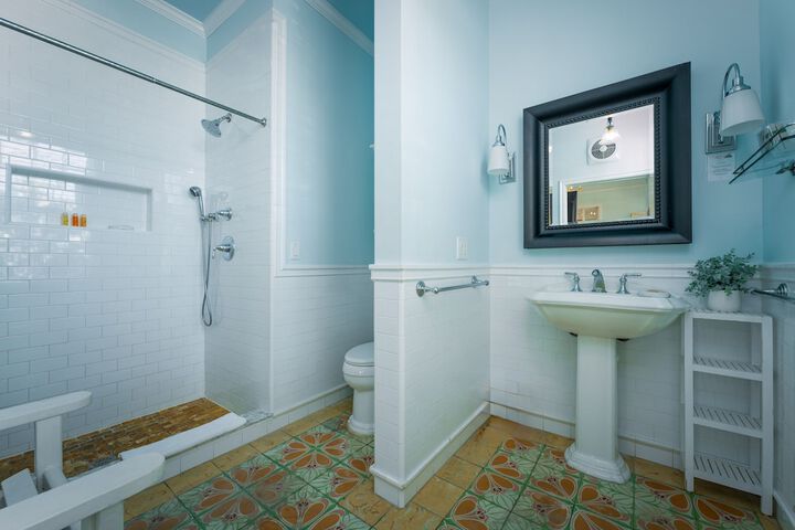 Southernmost House - Adult Exclusive
