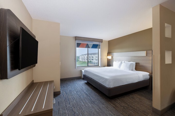 Room 30 of 56