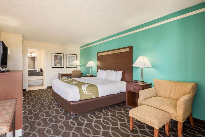 Quality Inn Tulsa Central