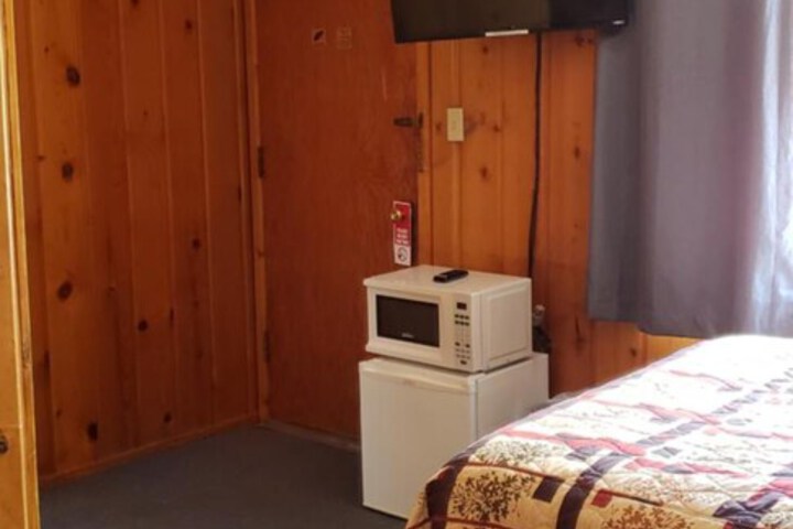 Room 18 of 29