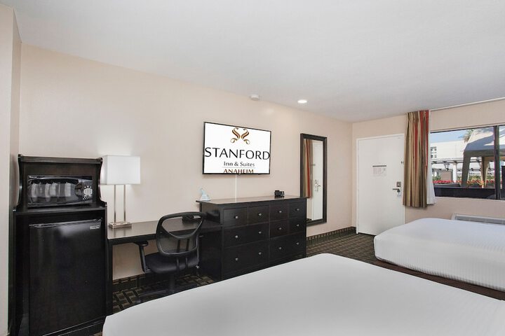 Room 17 of 42