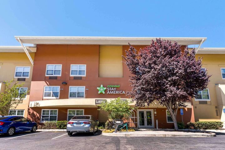 Hotel 3 of 25