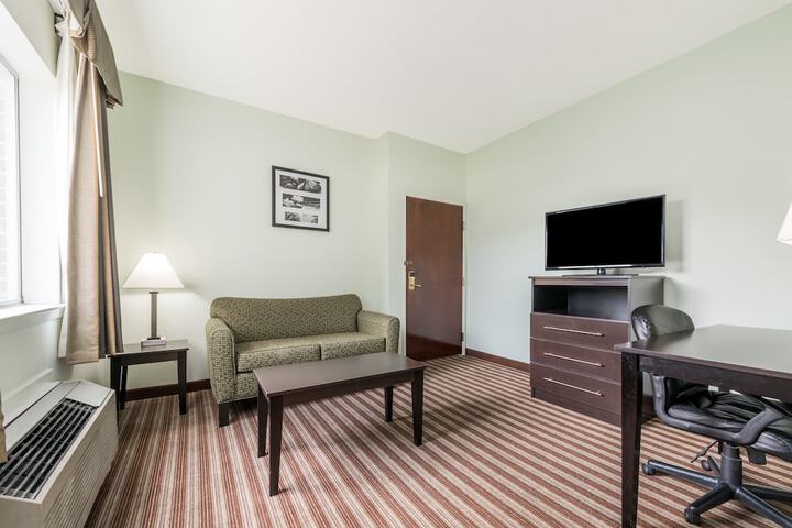 Room 8 of 24