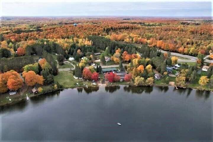 Lakeshore Motel Ice Lake